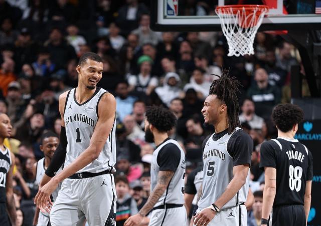 1772175113321088764.jpg gettyimages-2263282555-2048x2048.jpg